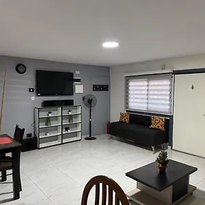 Casa Amplia Zona Semicentrica Con Cochera Mendoza